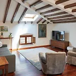 La Casa di Giulia-Family Apartment